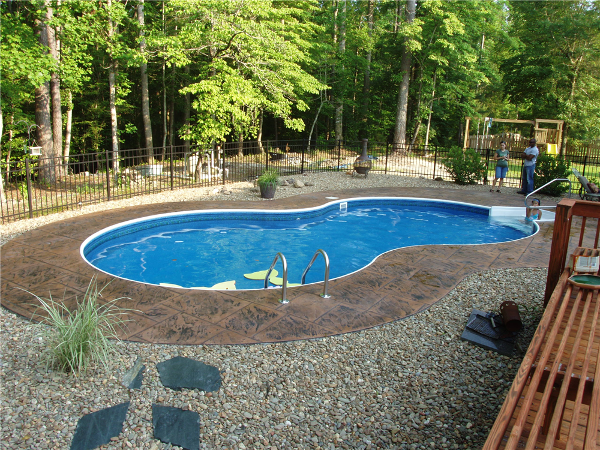 Figure 8 Vinyl Liner with Stamped Concrete